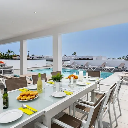 Ereza Villa Aqualava II Villa